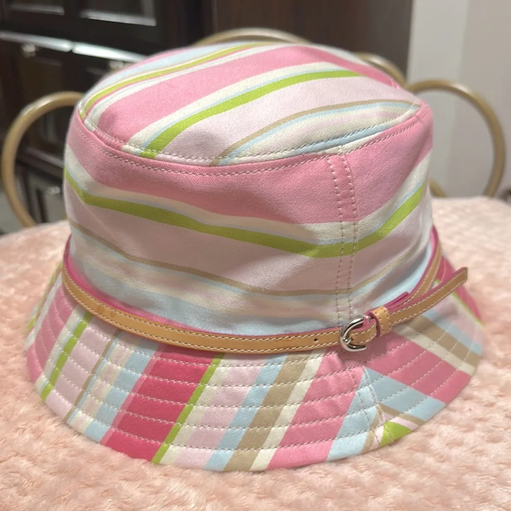 Coach Bucket Hat - Picture 1 of 4